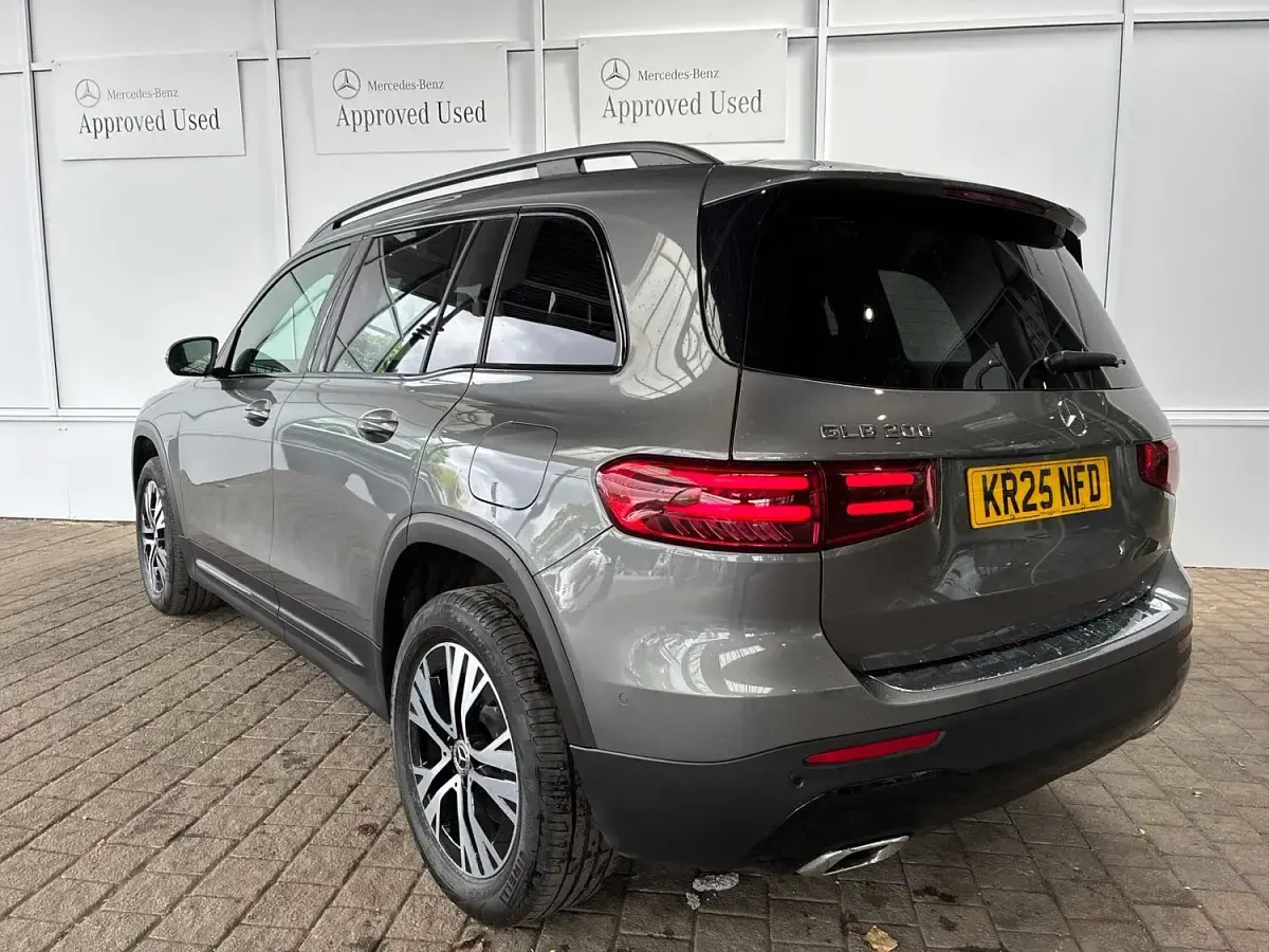 Used Mercedes GLB200 Executive 163 HP (119 kW) 2025 Grey SUV
