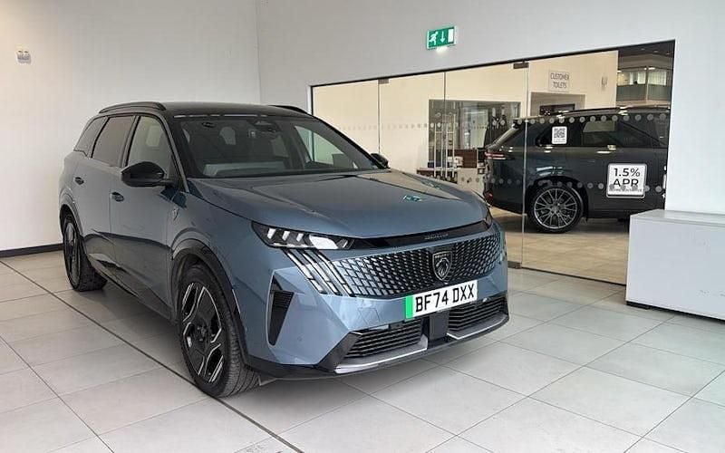 Used 2025 Peugeot e-5008 GTi SUV | £39,495 (Fair price) - Image 1/4