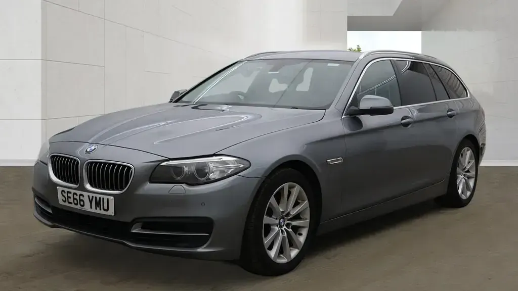 Used BMW 520 Luxury Line 2016 Grey Estate