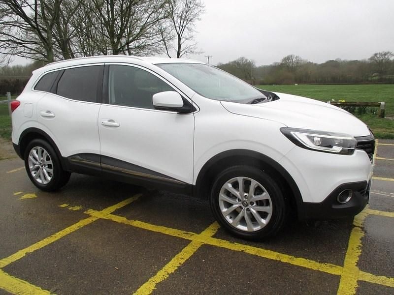 Used Renault Kadjar Dynamique 130 HP (95 kW) 2016 White SUV