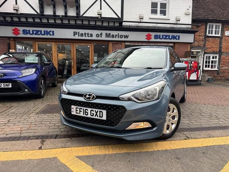 Used Hyundai i20 2016 Blue Hatchback