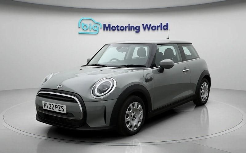 Used Mini ONE Classic 102 HP (75 kW) 2022 Hatchback