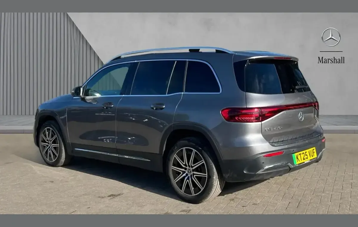 Begagnad Mercedes EQB250+ Executive 139 kW (190 HK) 2025 Grå SUV