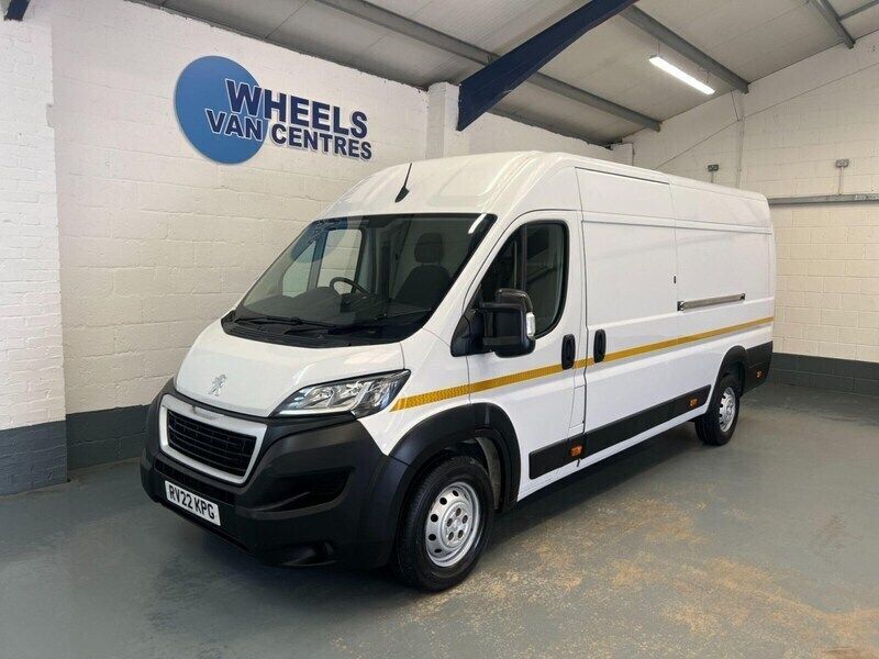 White Used 2022 Peugeot Boxer S Van | £13,790 (Good price) - Image 1/4