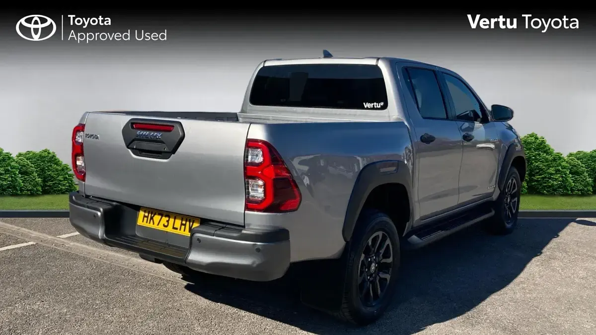 Usado Toyota HiLux 204 HP (150 kW) 2023 Pickup