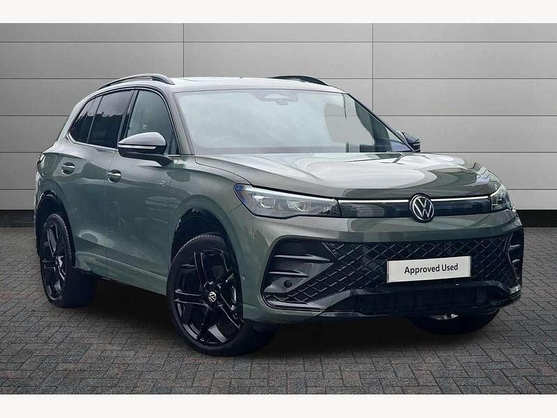 Green Used 2025 VW Tiguan R-line SUV | £36,750 (Expensive) - Image 1/3
