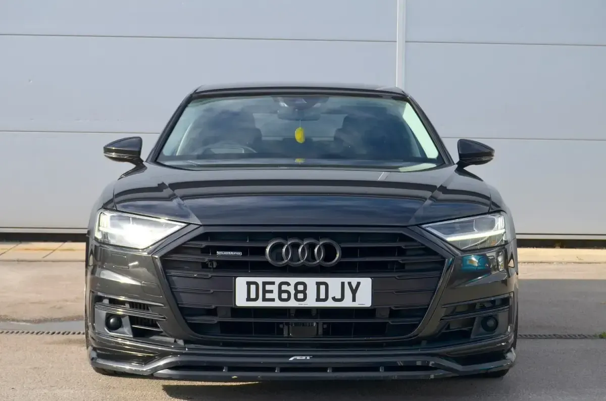 Used Audi A8 Advanced 286 HP (210 kW) 2018 Grey Sedan