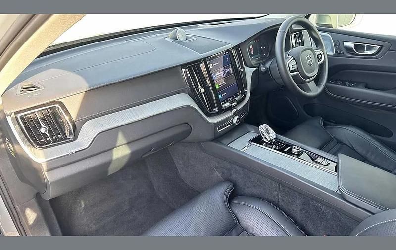 Used Volvo XC60 Ultra 247 HP (181 kW) 2025 Grey SUV