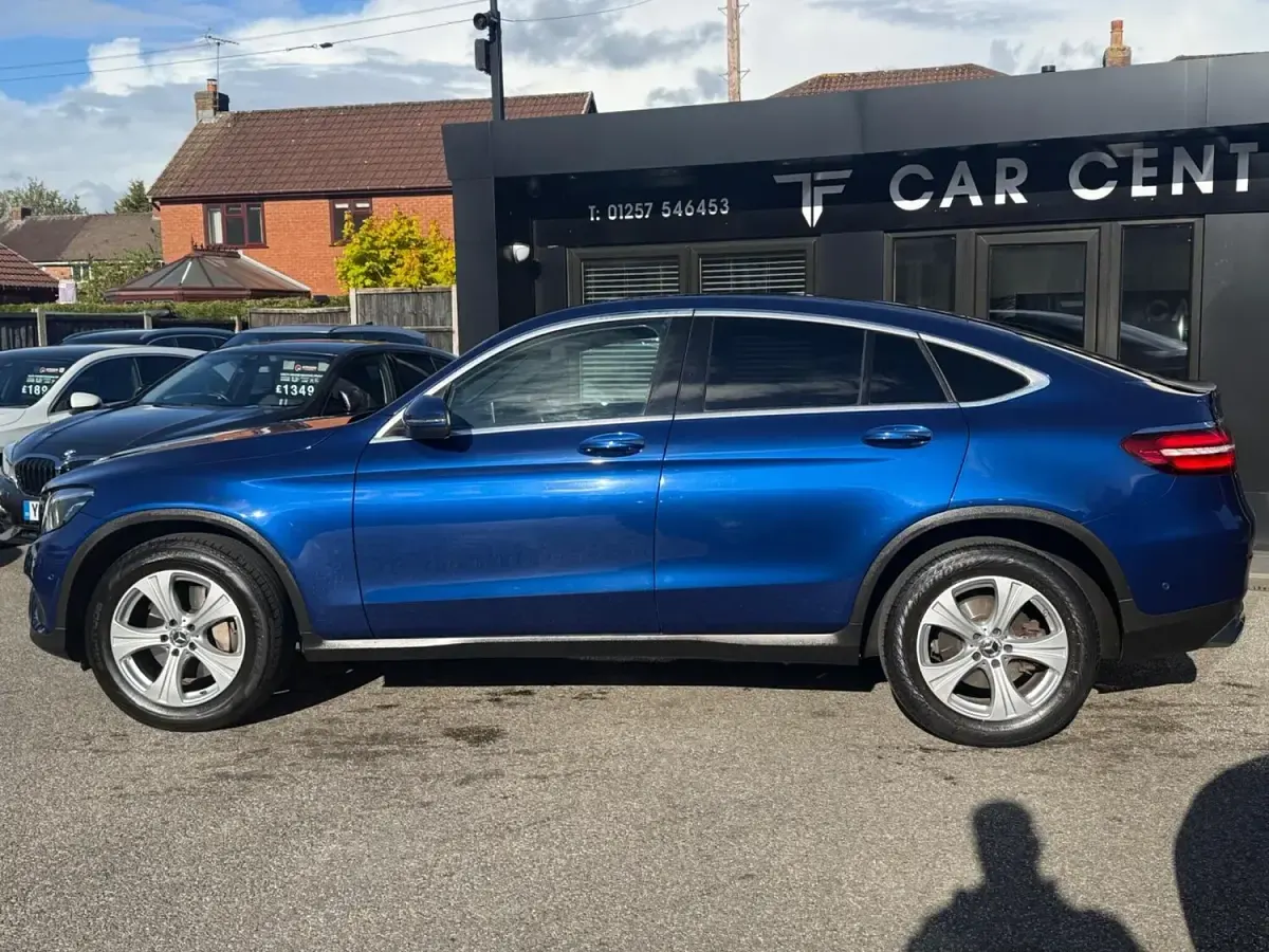 Used Mercedes GLC220 Premium 167 HP (122 kW) 2019 Blue SUV