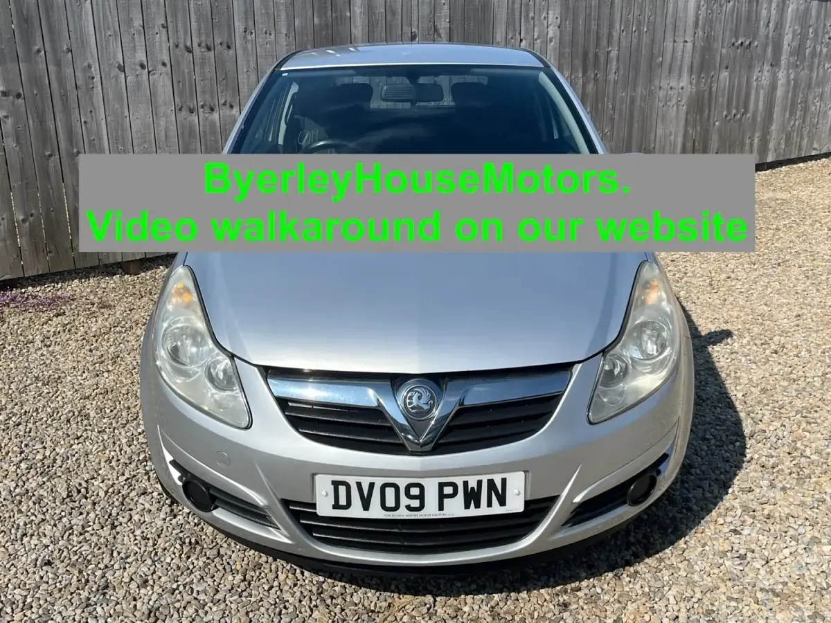 Usado Vauxhall Corsa Club 2009 Prateado Citadino