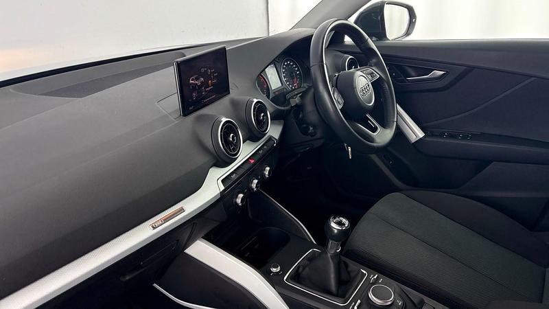 Used Audi Q2 150 HP (110 kW) 2020 Grey SUV