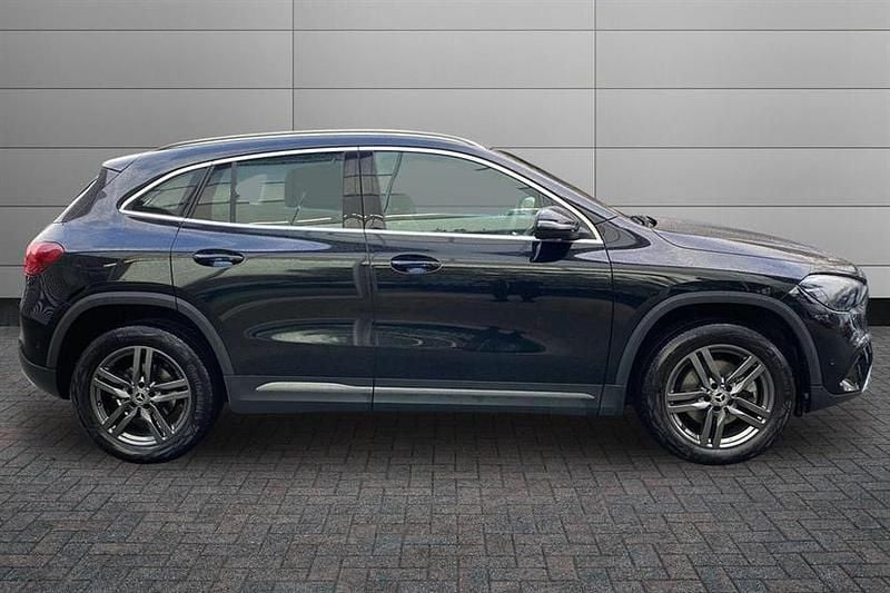 Used Mercedes GLA180 Sport Edition 136 HP (100 kW) 2024 Cosmos black SUV