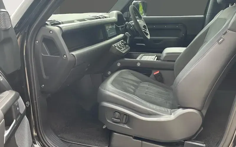 Usado Land Rover Defender 525 CV (386 kW) 2024 SUV