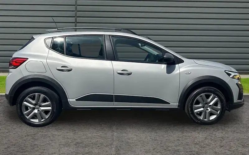 Begagnad Dacia Sandero Expression 91 HK (66 kW) 2025 Halvkombi