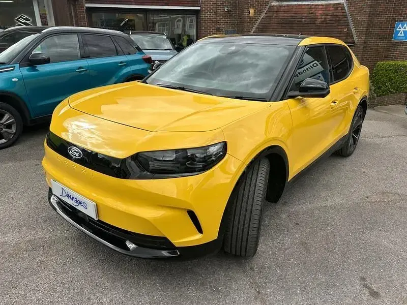 Usado Ford Capri Premium 250 kW (340 CV) 2024 Amarillo SUV