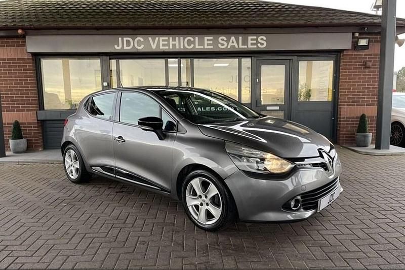 Grey Used 2016 Renault Clio IV Dynamique Hatchback | £4,990 (Good price) - Image 1/1