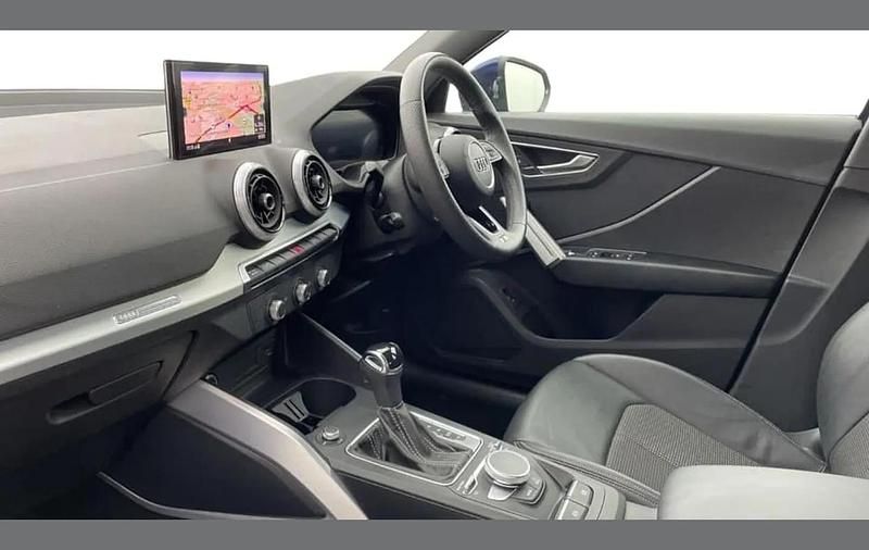 Used Audi Q2 S-Line 147 HP (108 kW) 2021 Blue SUV