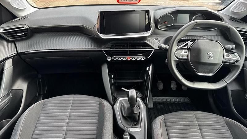 Used Peugeot 208 Active+ 74 HP (54 kW) 2024 Black Hatchback