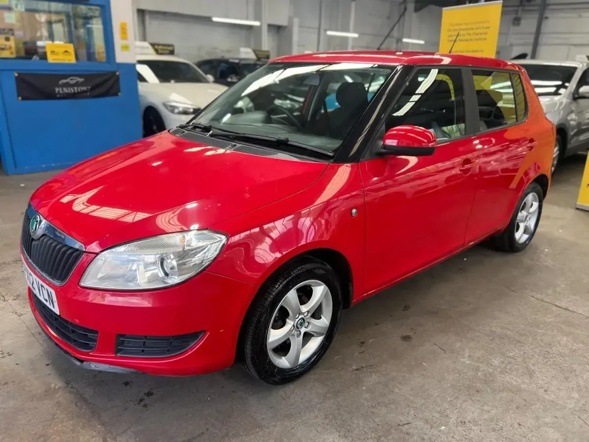 Used Skoda Fabia SE 86 HP (63 kW) 2012 Red Hatchback