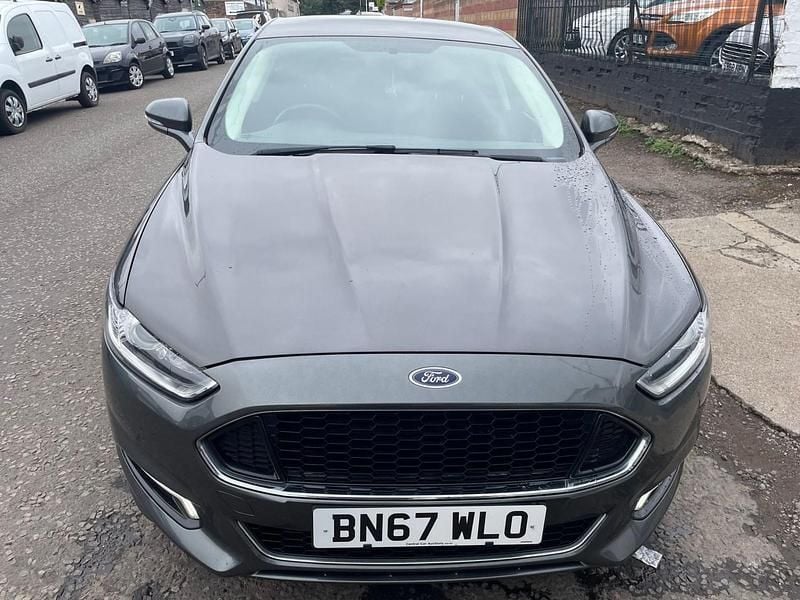 Begagnad Ford Mondeo ST-Line 150 HK (110 kW) 2017 Grå Halvkombi