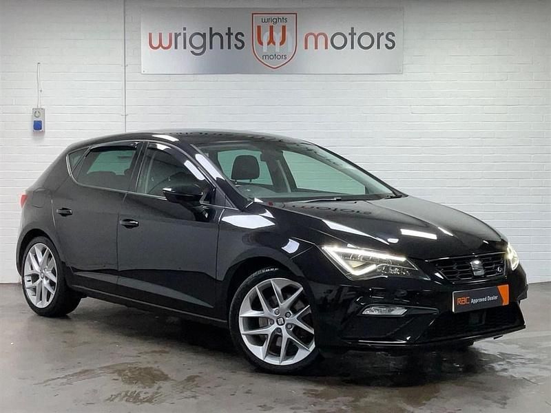 Black Used 2018 Seat Leon FR Hatchback | £11,295 (Fair price) - Image 1/3