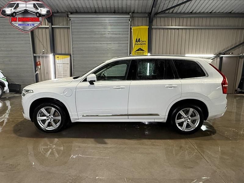 Used Volvo XC90 Momentum 390 HP (286 kW) 2021 White SUV