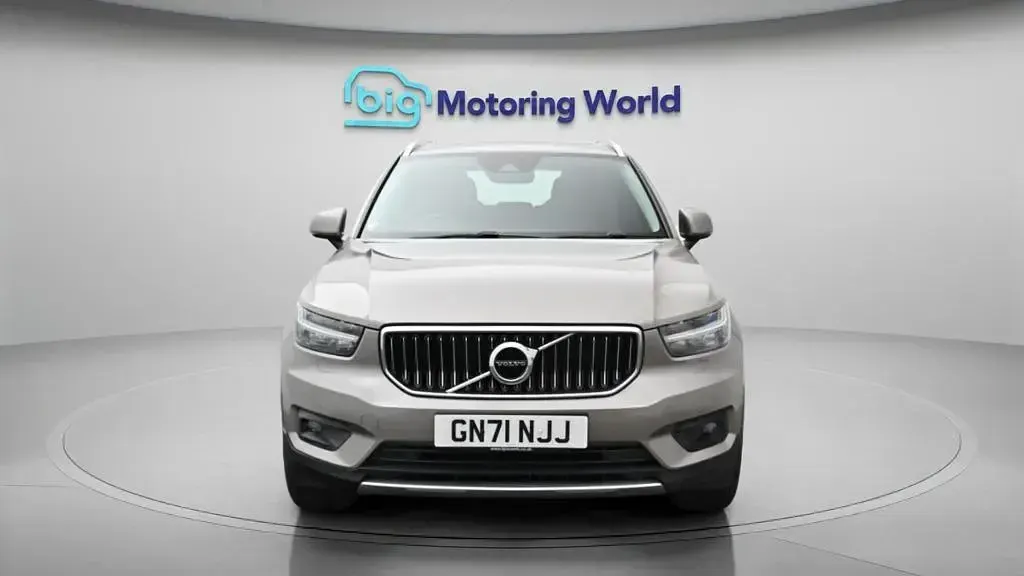 Used Volvo XC40 Inscription 250 HP (183 kW) 2021 Grey SUV