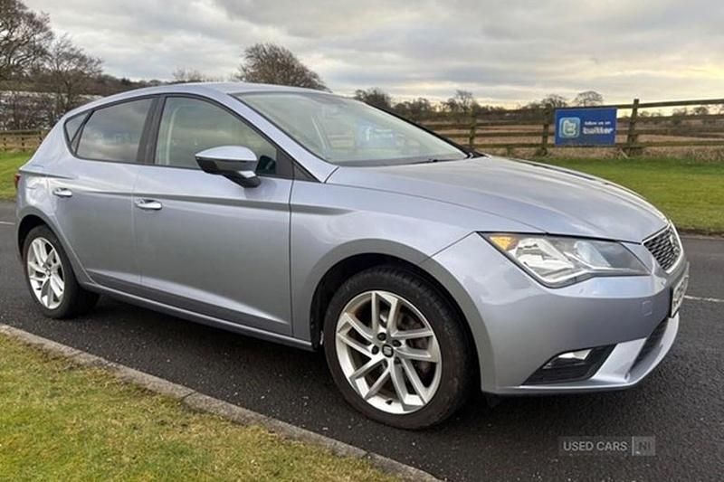 Used Seat Leon SE 110 HP (80 kW) 2016 Silver Hatchback