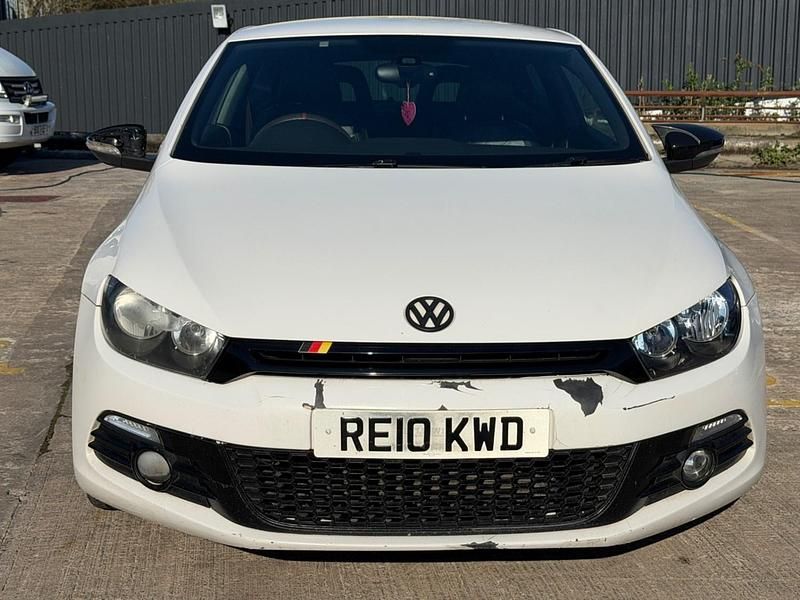 Begagnad VW Scirocco GT 2010 Vit Sportkupé