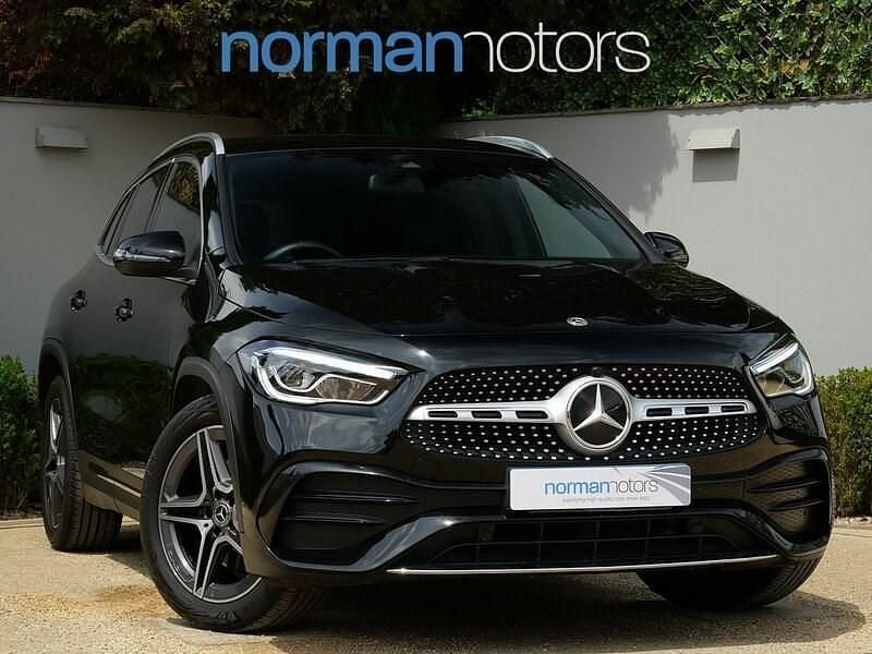 Black Used 2020 Mercedes GLA200 AMG line SUV | £23,995 (Fair price) - Image 1/3