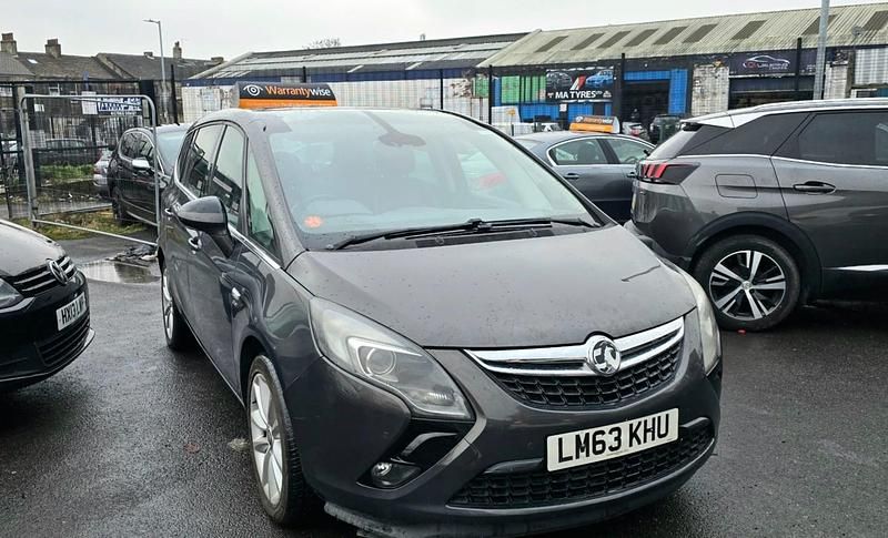 Second-hand Vauxhall Zafira Elite 170 CP (125 kW) 2013 Gri Monovolum