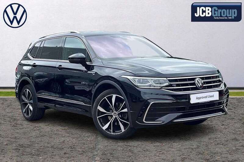 Black Used 2022 VW Tiguan Allspace R-line SUV | £27,250 (A bit pricey) - Image 1/4