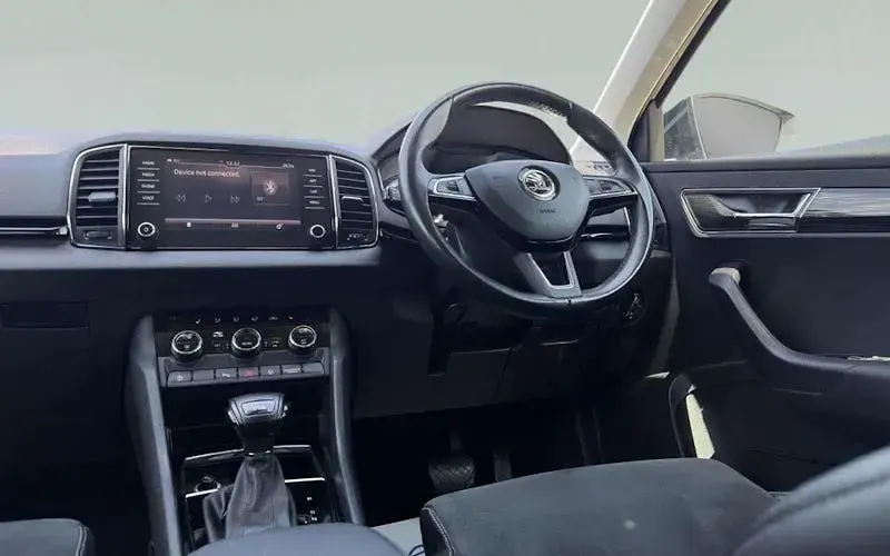 Used Skoda Karoq SE L 116 HP (85 kW) 2018 Black SUV