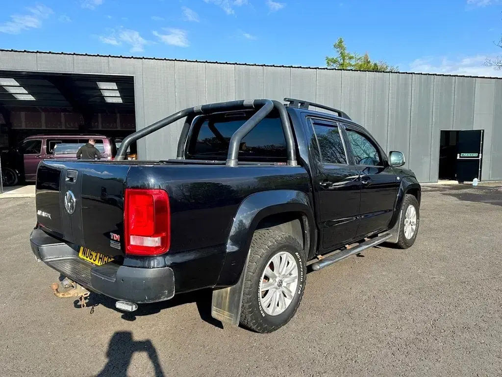 Used VW Amarok Edition 180 HP (132 kW) 2013 Black Pickup