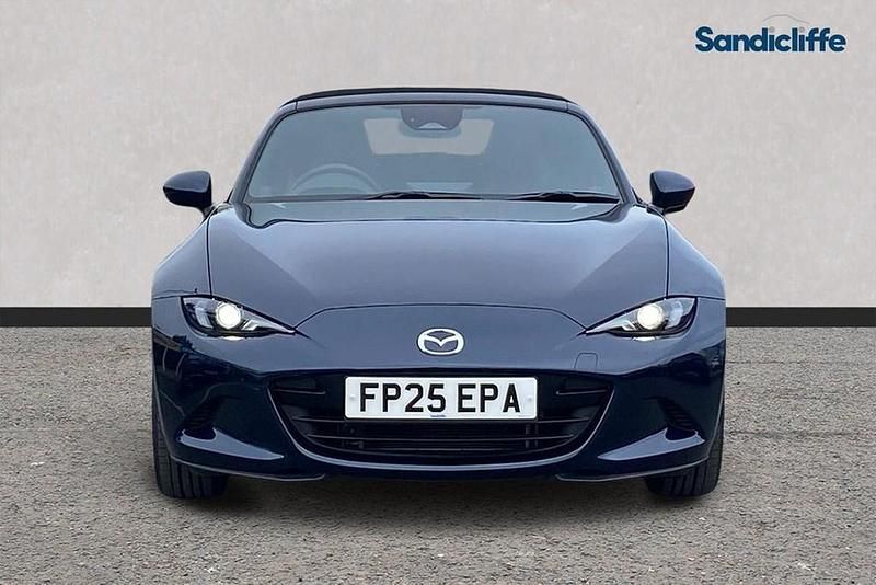 Usado Mazda MX5 Exclusive-Line 132 HP (97 kW) 2023 Cabrios