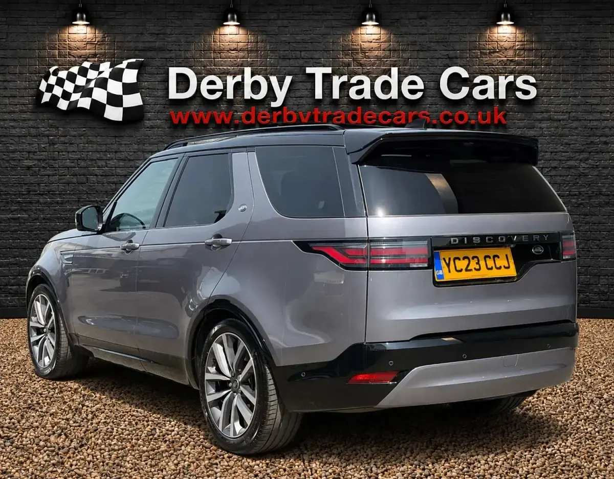 Used Land Rover Discovery SE Dynamic 2023 Grey SUV
