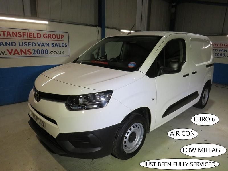 White Used 2021 Toyota Proace Active Van | £8,950 (Super price) - Image 1/4
