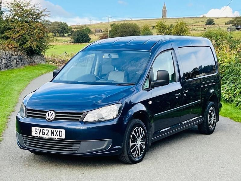 Blue Used 2012 VW Caddy Maxi MPV | £4,990 (Fair price) - Image 1/4
