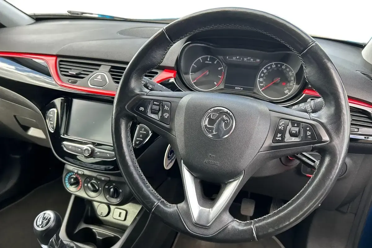 Second-hand Vauxhall Corsa 75 CP (55 kW) 2019 Albastru Hatchback