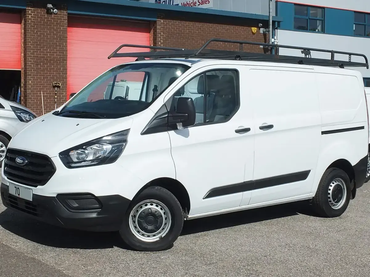 Used Ford Transit Custom 105 HP (77 kW) 2020 White Van