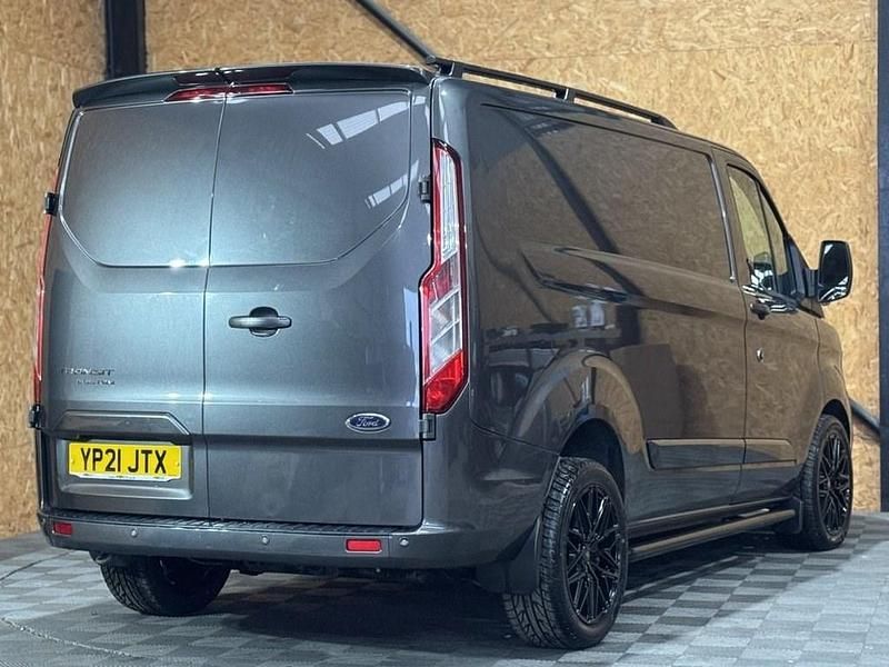 Used Ford Transit Custom Limited 130 HP (95 kW) 2021 Grey Van