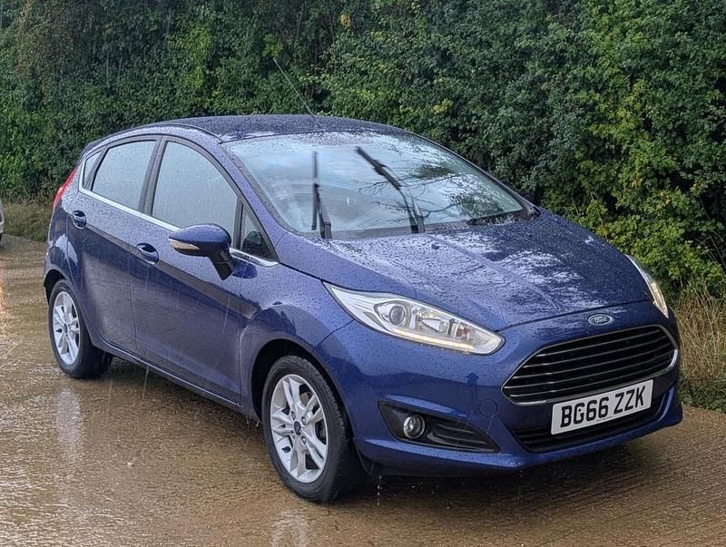 Blue Used 2016 Ford Fiesta Zetec Hatchback | £4,495 (Fair price) - Image 1/4