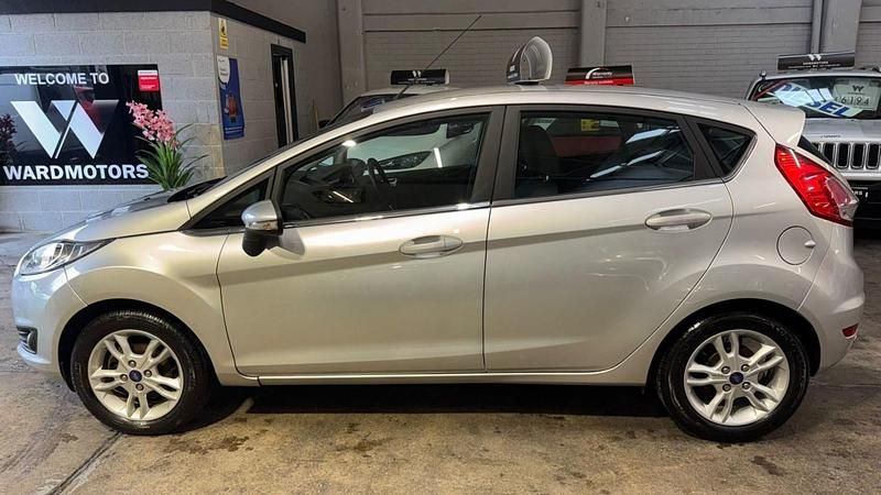 Used Ford Fiesta Zetec 2014 Silver Hatchback