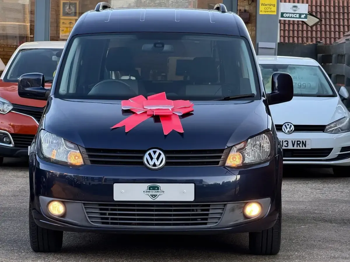 Used VW Caddy Life 102 HP (75 kW) 2012 Blue MPV