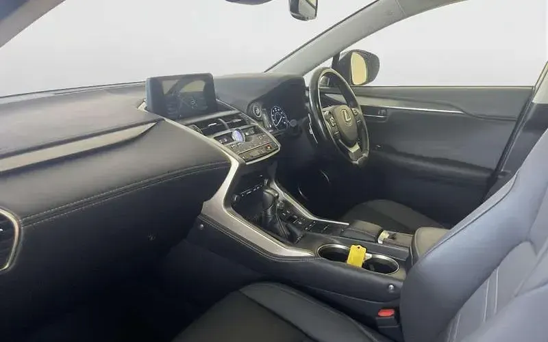 Used Lexus NX300h 197 HP (144 kW) 2021 Grey SUV