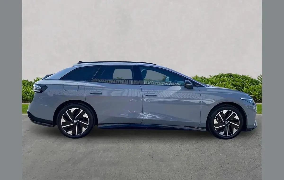 Used VW ID.7 Pro 210 kW (286 HP) 2025 Grey Estate