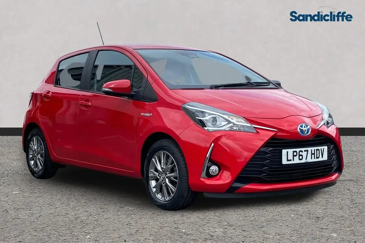Used Toyota Yaris 100 HP (73 kW) 2020 Hatchback