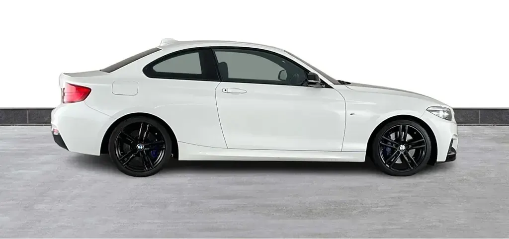 Used BMW 220 M Sport 2018 White Coupe