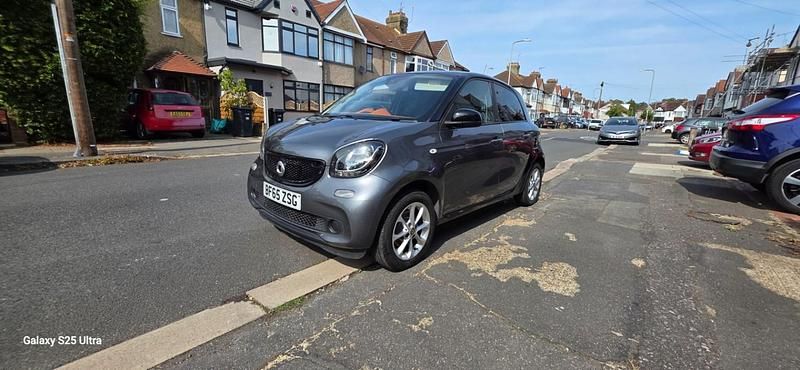 Grey Used 2015 Smart ForFour Passion Hatchback | £3,099 (Good price) - Image 1/4
