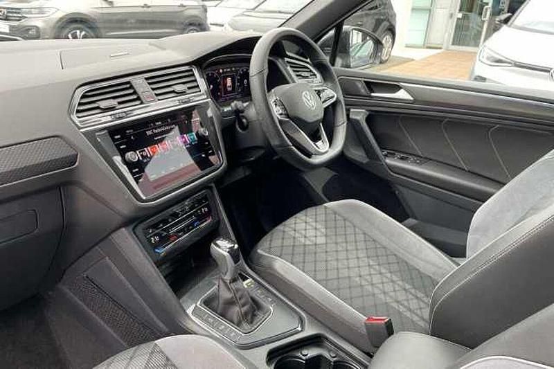 Image 2/4